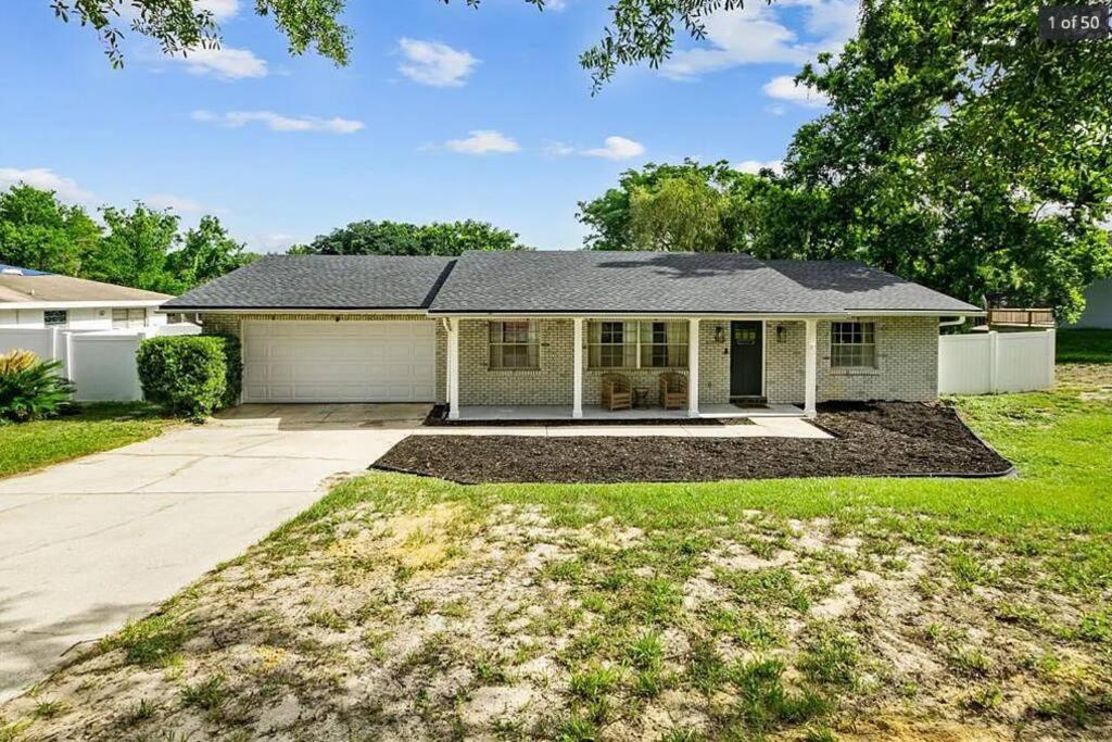 Cozy Lakefront Home W/ Pool -7 Mins From Legoland ウィンターヘイブン エクステリア 写真